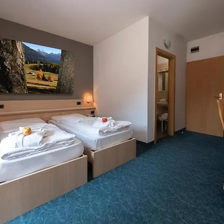 意大利酒店 卡斯特罗迪费耶美