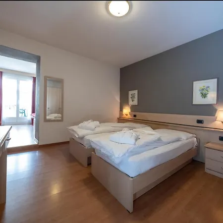 意大利酒店 卡斯特罗迪费耶美