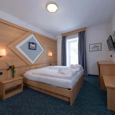 意大利酒店 3* 卡斯特罗迪费耶美