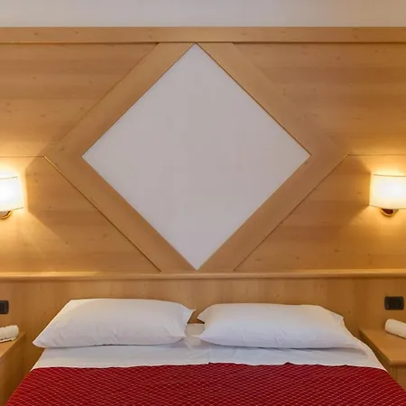 意大利酒店 3* 卡斯特罗迪费耶美